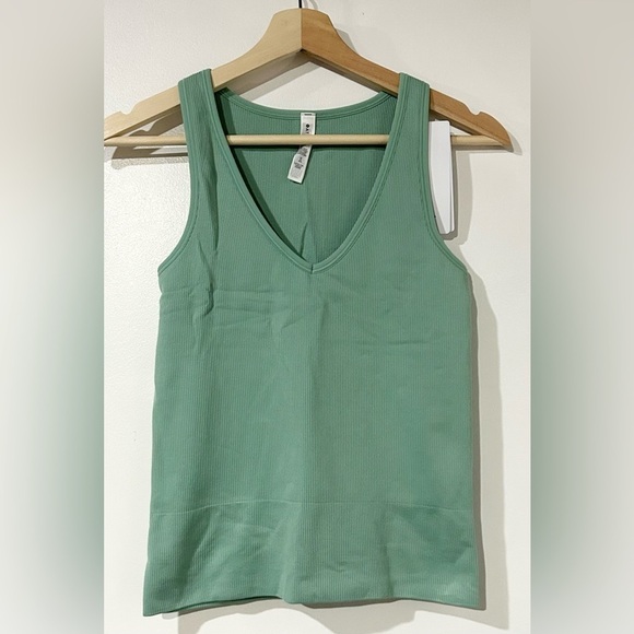 NWT Athleta‎ Aurora Seamless Rib Tank Minty Green XS - Picture 2 of 4
